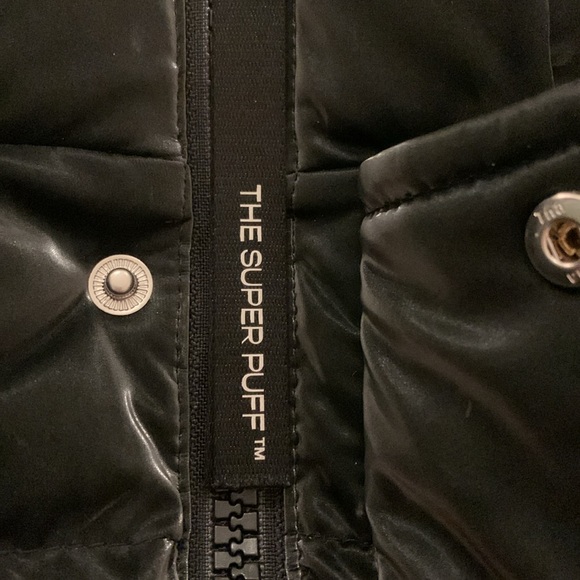 Brand New Aritiza Super Pufff Shorty Size Small - Picture 2 of 4